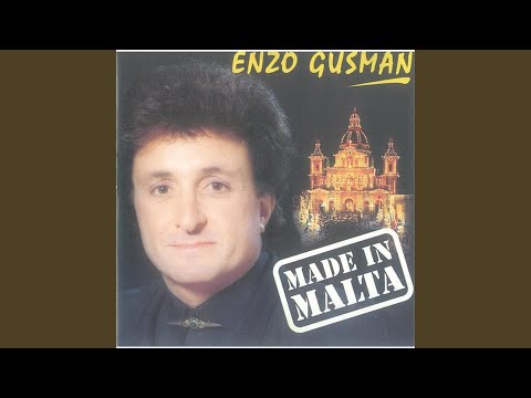 Fil-Pjazza Tar-Rahal