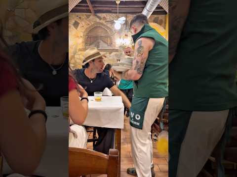 PRANK ELECTRO SHOCK RESTURANT🍽️. #prank #electro #shock #resturant #divertente #costume #reaction