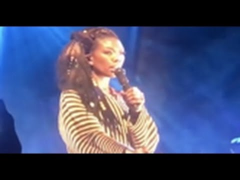 Brandy Disses Her Ex Calls His New Girlfriend A B*tch On Stage