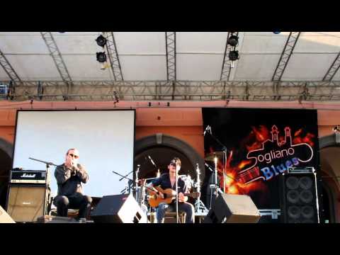 JOE CHIARIELLO & ROSARIO TEDESCO Country Blues - Sogliano Blues Festival 21.7.2013 -