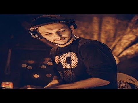 ANTON ISHUTIN in SESSION deep house mix 2019