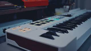 Video thumbnail for Arturia KeyLab Essential MKIII Play Through by Professor Dirt