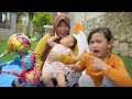 MAMAH MAIN BERSAMA BAYI ARUMI SALSA DAPET PERMEN LOLYPOP JUMBO Salsa And Family