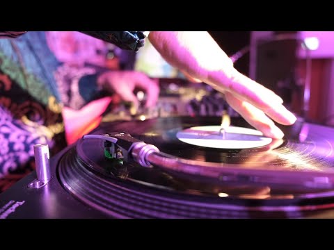 Tango: Estas llorando (1953) Orquesta de Rodolfo Biagi, canta: Hugo Duval