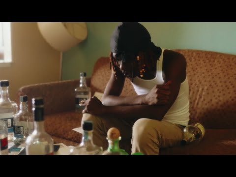 Snukkie - Motionless (Official Music Video)