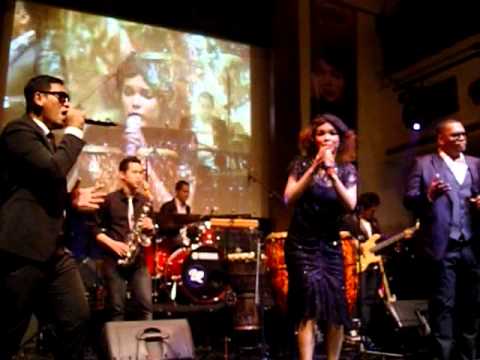 Dewi Sandra - Buktikan (Live)