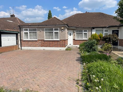 3 bed, 2 bath bungalow for sale in Eastcote, Pinner HA5