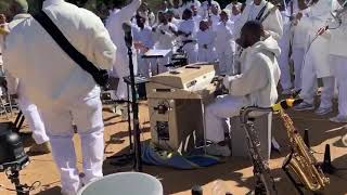 Kanye&#39;s Choir covers &quot;Weak&quot; by SWV