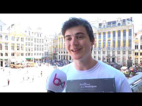 Henri PFR reçoit l'Octave du concert de l'année, là où il l'a joué