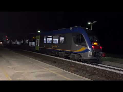 L’ultimo treno della giornata a fermarsi nella stazione di Condofuri