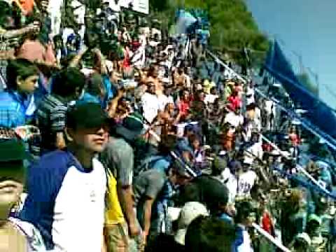 "Kaña Brava: Porque el Puerto es un Sentimiento!" Barra: Kaña Brava &bull; Club: Naval de Talcahuano