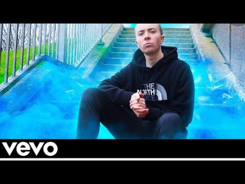 Aitch fire in the booth credit to James Daniels