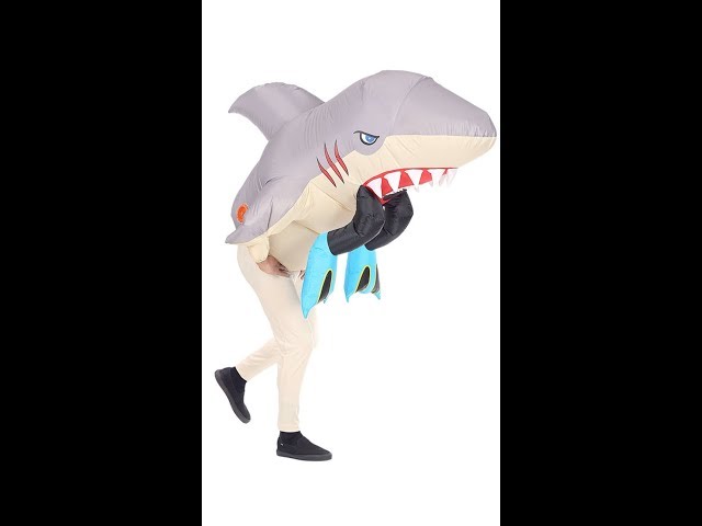 Shark Attack, oppusteligt kostume video