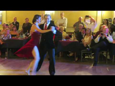  Alejandra Armenti  and  Daniel Juarez  are  dancing  to  "  Vibraciones del Alma  "  in  2016