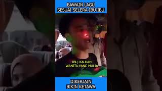 Download lagu Pengamen Hibur Ibu-Ibu Pengajian di Bus #shorts mp3 Download lagu Pengamen Hibur Ibu-Ibu Pengajian di Bus #shorts mp3