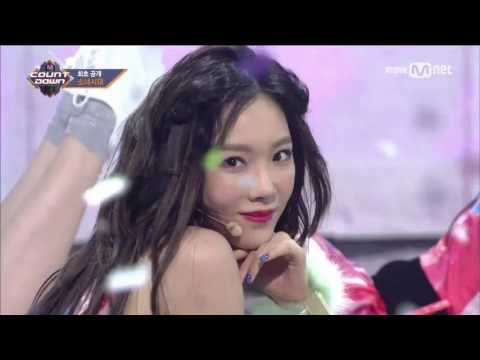 170810 Taeyeon - HOLIDAY (Ending Pose)