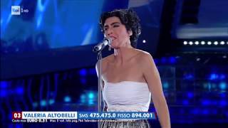 Valeria Altobelli è Mia Martini: "Almeno tu nell'universo" - Tale e Quale Show 23/11/2018