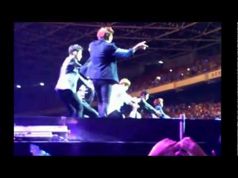[Fancam] 130309 Music Bank in Jakarta Part 10 - BEAST - Fiction