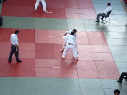 CAMPEONATO DE JUDO CAMPINAS(ROBERTO JUDO NA FAIXA SEGUNDA LUTA)