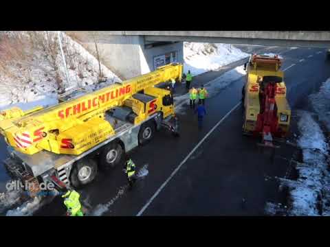 Unimog stürzt in Kempten um
