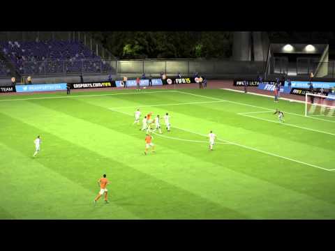 FIFA 15 De Jong counter attack