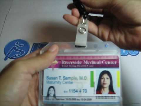 Molded rigid plastic two sided multicard holder