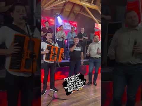 Los Nuevos Ilegales ft Banda Renovacion🔥🔥🎥