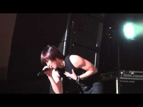 2010 11 27 FTIsland Beautiful Journey Concert -  Bing Bing Bing