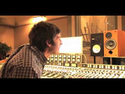 NOEL GALLAGHER'S HIGH FLYING BIRDS "THE MOVIE" - SIDE ONE