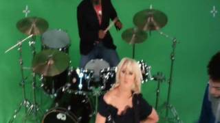 Cassie Davis - Differently ft. Travis McCoy [Official Video] with Lyrics