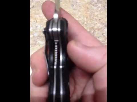 How to close a folding knife.