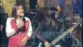 Download lagu Kristal - Seragam Hitam live Spanar Jaya mp3 Download lagu Kristal - Seragam Hitam live Spanar Jaya mp3