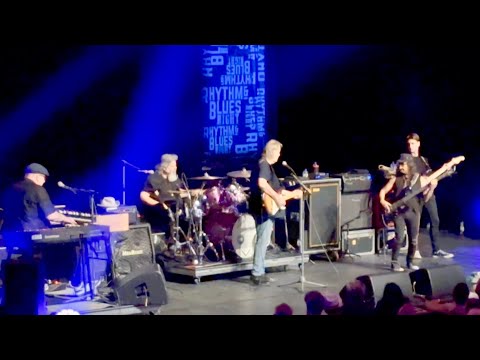 Walter Trout - ‘Broken’ (zonder Beth Hart) R&B Night 2024 Groningen