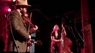 038 - Justin Townes Earle - "Aint Waitin"