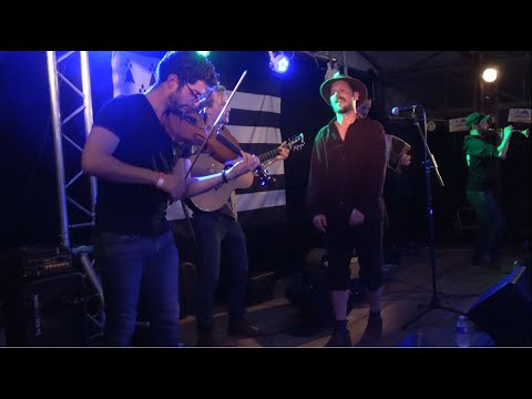 War-Sav. Fest-noz. Sant Brieg. Saint-Brieuc. Fête de la Bretagne/Gouel Breizh. 14/05/2022 (4K)