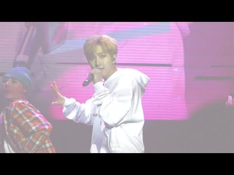 171014 Triple H '바라기 Sunflower' - 홍콩 (Pentagon Hui)