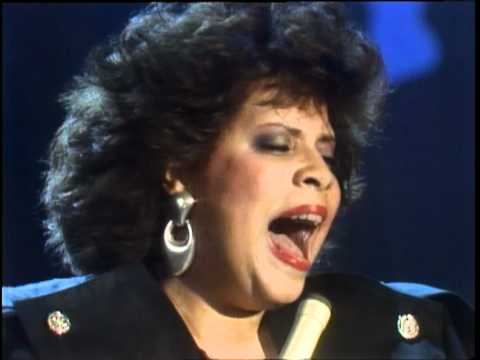 Dick Clark Interviews Patti Austin - American Bandstand 1986