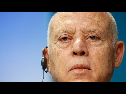 بين "الانقلاب" و"الجمهورية الجديدة".. قيس سعيد يسعى لقيادة تونس منفرداً