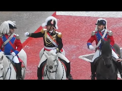 Alfieri, pifferi e Generale a cavallo - Carnevale Ivrea 2015