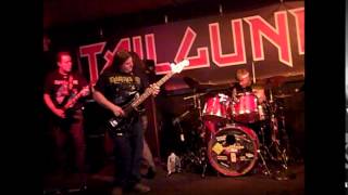 Tailgunner... doing "Can I Play With Madness" @ Sweeney's Saloon on 12-27-14 recorded by: L.A. Ives