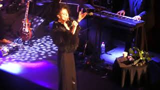 Lisa Stansfield - Live Together / Young Hearts Run Free - live @ Kaufleuten in Zurich 30.04.2018