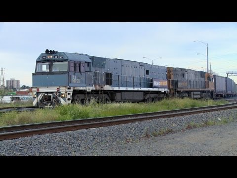 Diesel Locomotives With Container Freight Train - PoathTV Australian Railways, Railroads & Trains