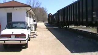 preview picture of video 'Illinois Central SD40-2 # 6201 Glides North Through Cedarburg, Wisconsin (4/9/10)'