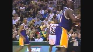 Shaquille O&#39;Neal Posterizes Dale Ellis on Alley-Oop vs. Sonics (98-99 Season)