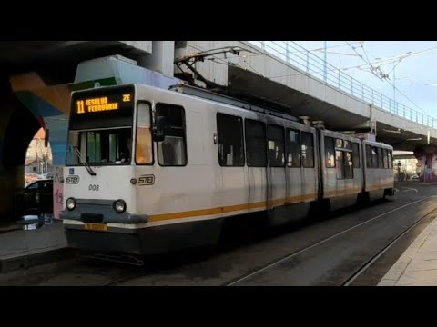 Tramvaiul V3A-93-M2000-PPC #008(linia 11) sosind în stația Calea Plevnei