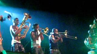 Hypnotic Brass Ensemble - Party started