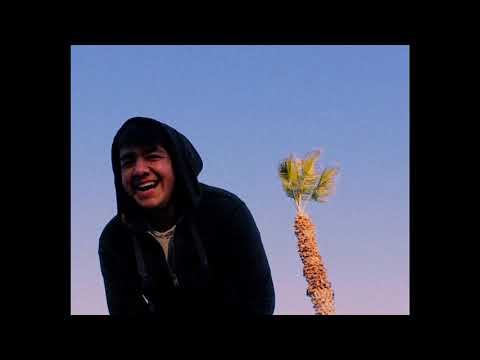 Nesho - Año 2020 - #WalkingToMusic - (Video Oficial)