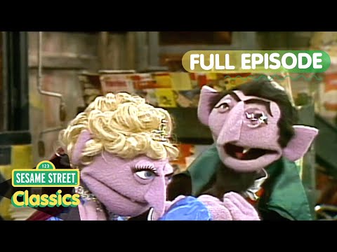 The Count Falls in Love with The Countess | Sesame Street Classics
