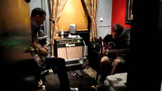 Jammin with Mark Tremonti to Creed&#39;s &quot;Ode&quot;