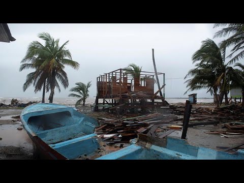 ハリケーン「イオタ」の影響を受ける中米 (Central America bears brunt of hurricane Iota)